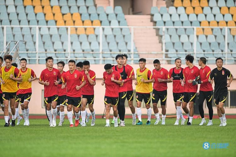 坎塞洛各项赛事出场21次，贡献3球2助攻。